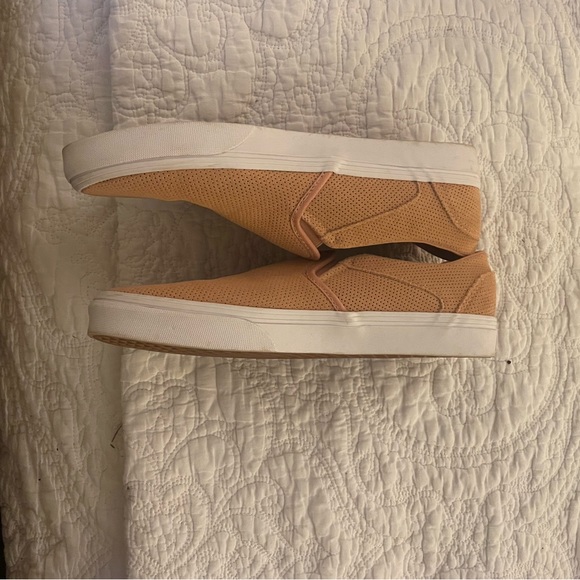 Slip on vans - Picture 2 of 3